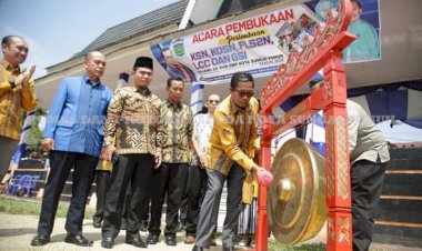Sekda Sungaipenuh Munasri Buka Lomba KSN, KOSN, FL2SN, LCC dan GSI
