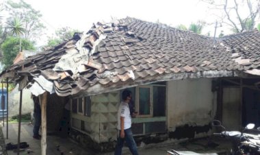 Mirisnya! Nenek Ini Nggak Pernah Dapat Bantuan Pemerintah, Hidup Sebatangkara Rumah Pun Nyaris Roboh