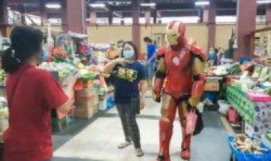 Wow! Iron Man Belanja Sembako di Pasar Jadi Viral