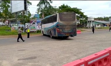 Bawa Pemudik, Bus Asal Riau Disuruh Balik di Muarojambi