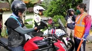 Beraninya! Warga Cegat Gubernur Ganjar Pranowo Saat mau Masuk Desa, Viral di Medsos