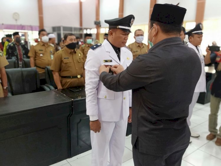 Meski Pandemi COVID-19, Bupati Bungo Kembali Lantik 8 Rio/Kades
