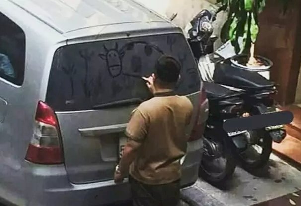 Lima Perilaku Orang Kurang Kerjaan, Anda Pasti Pernah Melakukannya