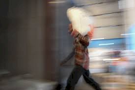 Viral Pria di Palembang Ini Ditangkap Warga dan Disebut Mencuri Beras