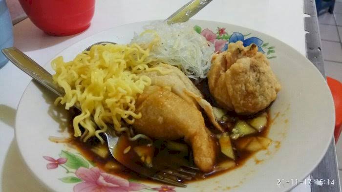 Jokowi Jangan Sampai Ditipu Anak Kecil, DPR: Bingung Ada Pelatihan Bikin Pempek Rp600Ribu, Belajar Sama Istri Saya di YouTube Gratis!