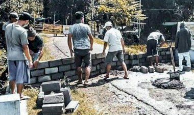 Viral di Medsos! Warga Saling Blokir Jalan Bangun Tembok Permanen dan Bambu