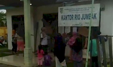 Jelang Lebaran, Emak-emak Desa Jumbak Bungo-Jambi Segel Kantor Desa, Diduga Terkait BLT Desa