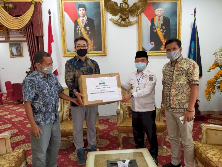 PT HAN Serahkan Ribuan Masker ke Bupati Merangin
