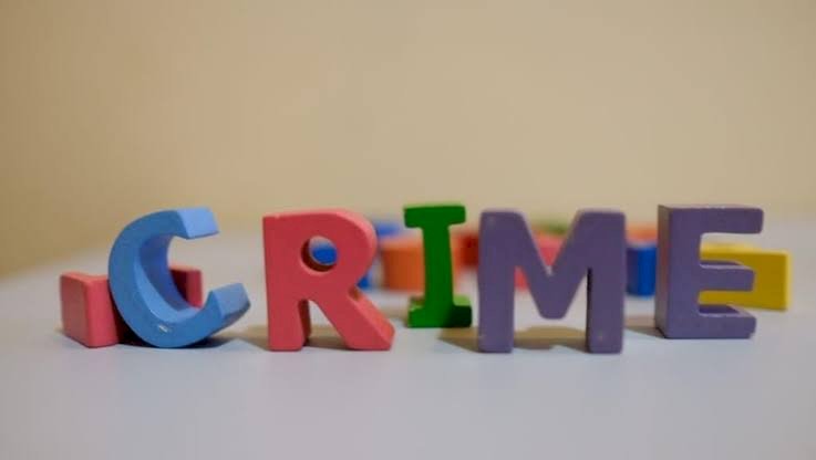 Kesal, Pria Ini Gorok Leher Istri Gunakan Gergaji Hingga Nyaris Tewas