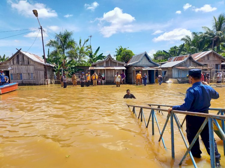 4 Kecamatan di Kota Jambi Terkena Banjir,  Fasha: Tolong Jaga Anak-anak