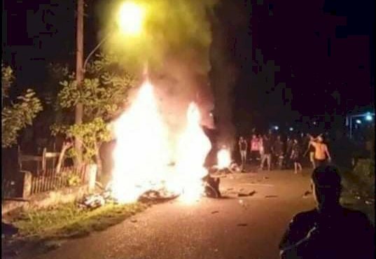 BREAKING NEWS! Bentrokan Antara Pemuda Dua Desa di Bungo, Satu Terluka & Motor Dibakar