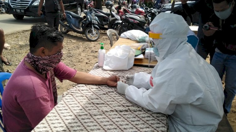 2 Pedagang di Pasar Blok D Tanjab Timur Positif Rapid Test, Bupati: Mereka Akan Langsung Kita Karantina
