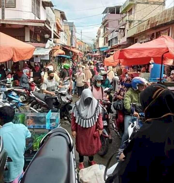 Sosialisasi Pemkot Sungaipenuh Sia-sia, Akhir Ramadhan Pasar Diserbu Warga