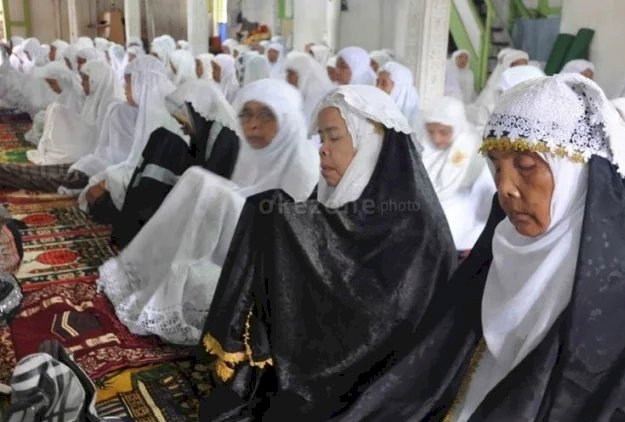 Jamaah Tarekat Naqsabandiyah Pagi Sabtu Ini Lebaran Idul Fitri 1441 Hijriah