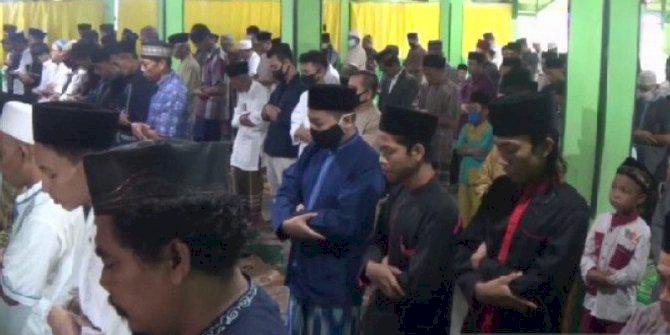 Ratusan Jemaah Salafiyah di Magetan Sholat Idul Fitri Hari Ini