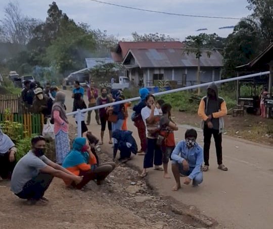 Tidak Diperkenankan Masuk, Puluhan Warga Pendatang di Merangin Lempari Posko Covid19 Lembahmasurai