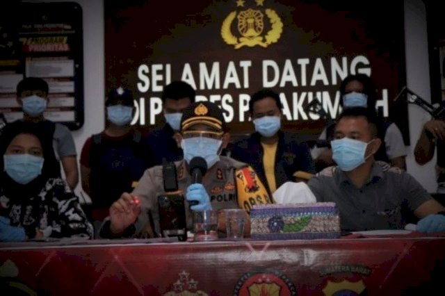 Polres Payakumbuh Tangkap Dua Pelaku penipuan Batu Merah Delima Palsu