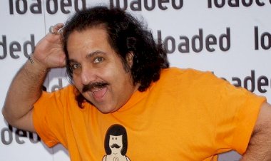 Bintang Porno Ron Jeremy Dibuat Pusing Lagi Usai Video Panas Nenek 87 Tahun