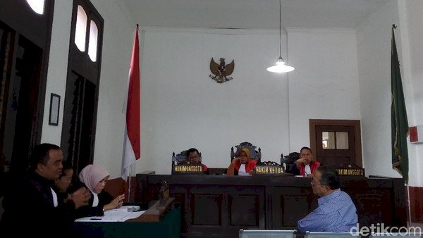 Mantan Walikota Bandung Dada Rosada Dapat Duit Rp2 Miliar Korupsi RTH