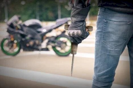 Viral Begal Motor Sadis Beraksi di Bekasi, Korban Luka Bacok akibat Celurit