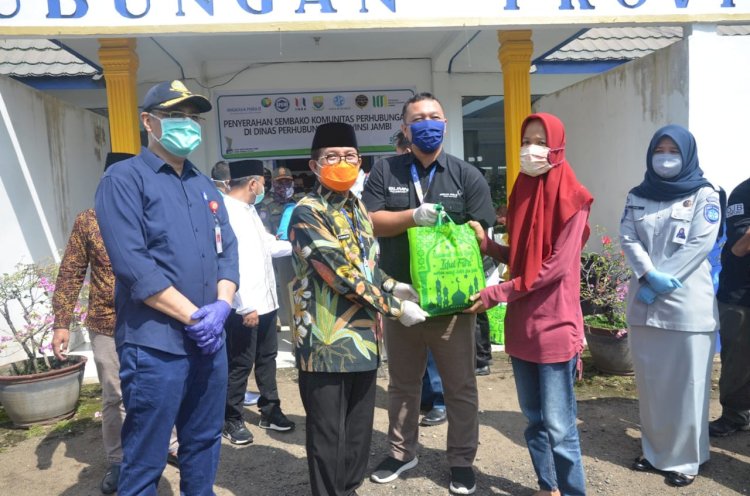 Gubernur Jambi Sebut Gotong Royong Penting dalam Atasi COVID-19