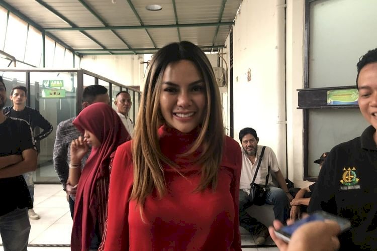 Dituntut 6 Bulan Penjara, Nikita Mirzani: Mudah-mudahan Kalian Lihat Sidang Ini Puas