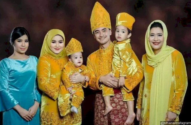 Begini Sifat Asli Zumi Zola Kata Bocoran Sang Mertua Cantik