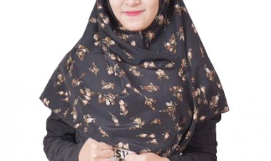 Safhira Alfarisi, Memajukan Bangsa Lewat Pendidikan