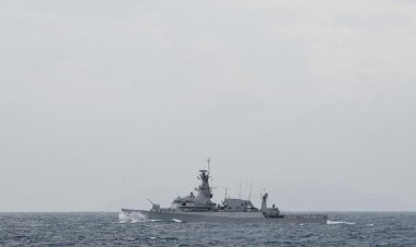 KRI Teluk Jakarta-541 Karam, 54 Awak Diselamatkan KM Tanto di Perairan Pulau Kangean