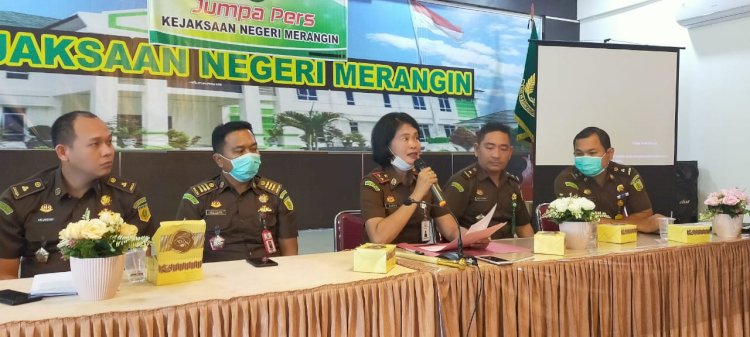 Kejari Merangin Tetapkan 4 Tersangka dalam Pengadaan Baju Linmas TPS Pilkada