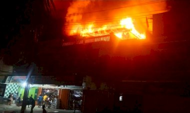 Breaking News!!! Ruko Yelvi Motor Bangko Terbakar