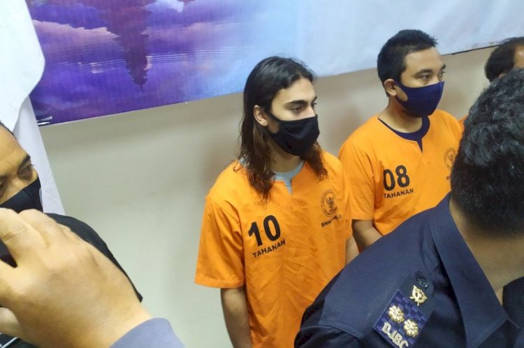 Duh! Pelajar Puerto Rico Konsumsi Ganja Berbentuk Kue Cokelat, Ditangkap BNNP Bali