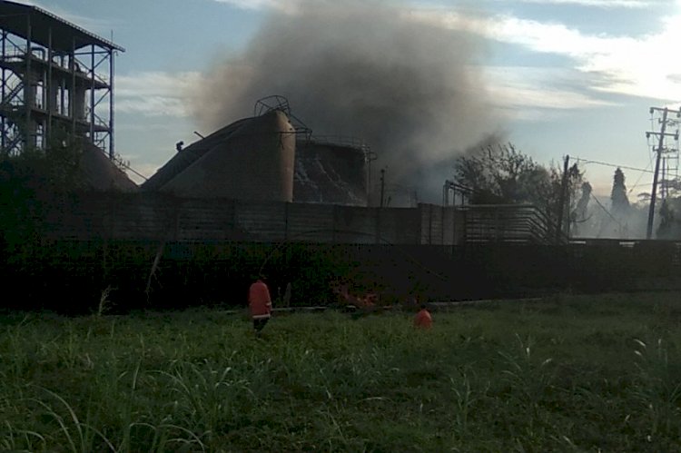 Polisi Sebut Satu Orang Tewas akibat Kebakaran Pabrik Bioetanol