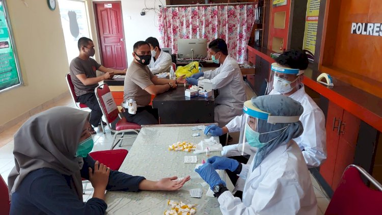 Puluhan Personel Polres Muarojambi Jalani Rapid Test, Ini Hasilnya