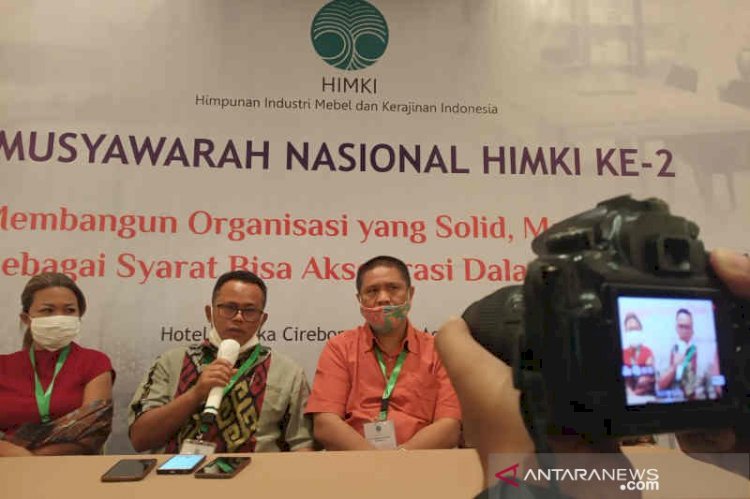 HIMKI: Ekspor Log dan Bahan Baku Harus Dicegah, Jangan Sampai Dibuka!