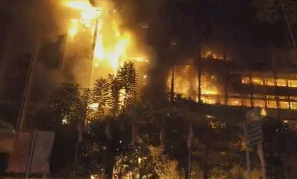 Kebakaran Hebat Gedung Kejaksaan Agung, Apakah Dokumen Kasus Korupsi Hangus?