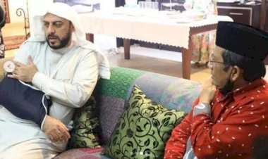 Lewat Mahfud MD, Syekh Ali Jaber Titip Pesan untuk Jokowi