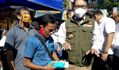 Gara-gara Viralkan "Odading" Gaya Ngegas, Ade Lonbok Dikasih HP Baru Gubernur Kang Emil