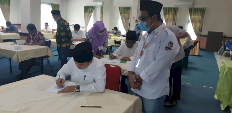 Minus CE- Ratu, Haris- Sani & Fachrori- Syafril Nursal Selesai Tes Psikologi Hari Ini