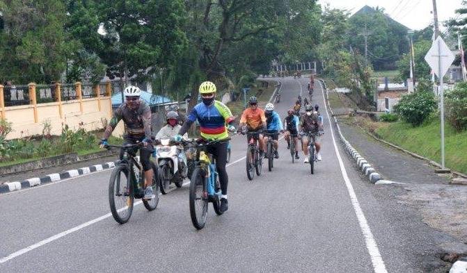 Sambil Gowes, Kapolda dan Danrem 042/ Gapu Pantau Situasi Kamtibmas Jambi