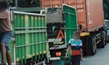 Nahas! Diteriakin Maling Pemalak Sopir Truk di Tol Jagorawi Bonyok Digebukin Warga
