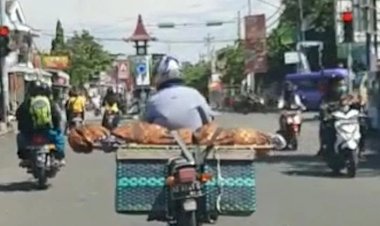 Viral! Pemotor Angkut Jenazah Pakai Beronjong, Ternyata....
