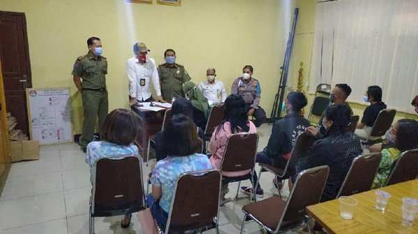 Belasan Pasangan Diduga Buat Mesum, Terjaring Razia di Hotel RedDoorz Tangerang