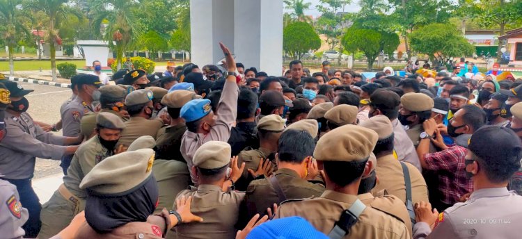 Bukan Hanya di Jambi, Ratusan Kader PMII di Merangin Geruduk DPRD