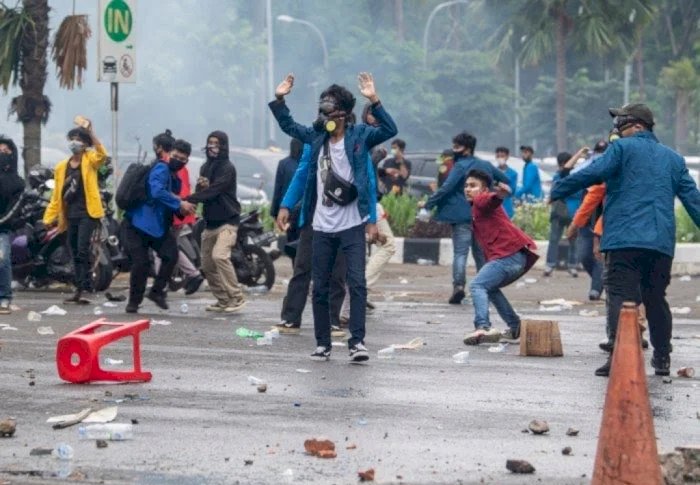 Kerusuhan Ominibus Law, Mabes Polri: Dicari Benang Merahnya dan Dalangnya