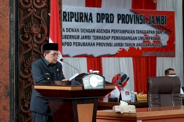 Gubernur Beri Penjelasan Atas Pandangan Dewan Terhadap APBD-P 2020