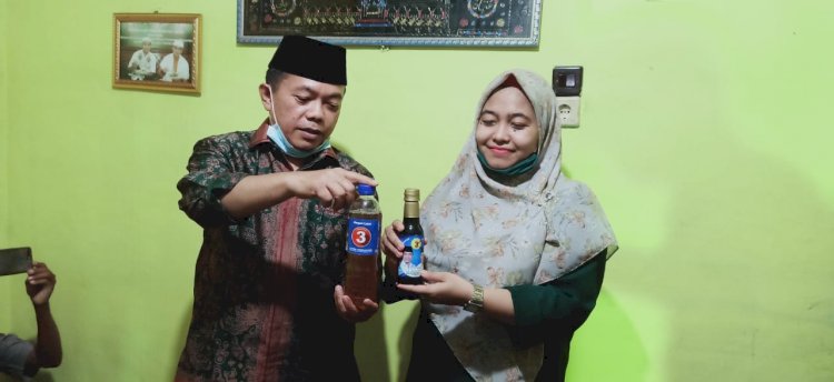 Silaturrahmi dengan Tukang Jamu, Al Haris Kenalkan Ramuan Daun Sungkai