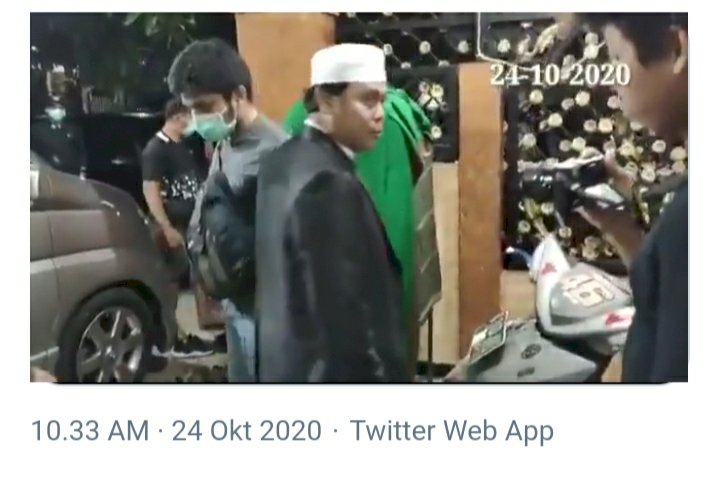 Tampak Tenang, Detik-detik Gus Nur Ditangkap Bareskrim