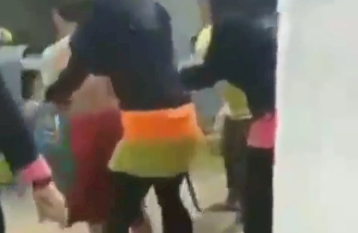 Viral! Suami Mengamuk Banting Kompor Gas, Gara-gara Istri Tak Masak Pilih Senam