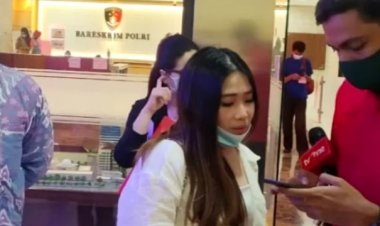 Lenyapkan Duit Tabungan Gamer Cantik Rp20 Miliar, Bos Cabang Maybank Jadi Tersangka